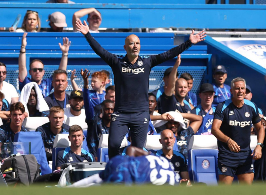 Enzo Maresca on the touchline during a Chelsea match